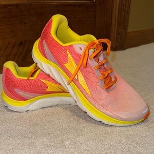 Altra Rivera 2 Women's Running Shoes in Coral Pink and Yellow
